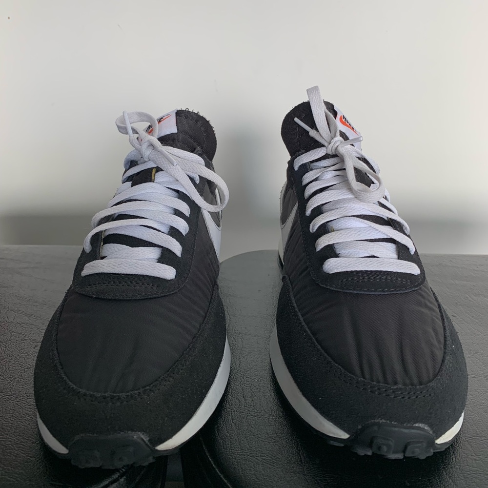 Nike tailwind 79